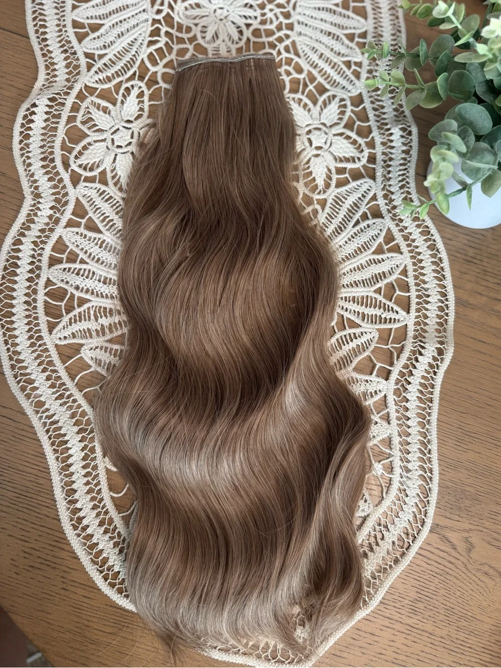 20” Clip-In Hair Extensions Human Hair Blend Wavy Light Brown